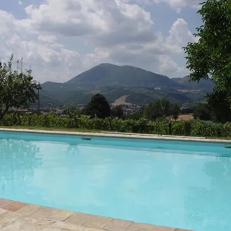 مزرعة للإقامة Le Vigne Di Pace